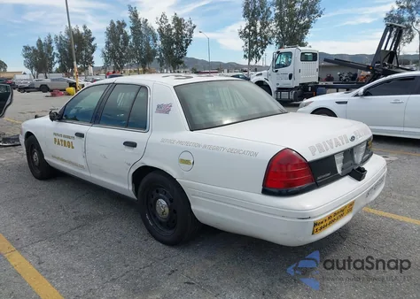 2011 Ford Crown Victoria Police Interceptor z USA, uszkodzony, nr VIN 2FABP7BV7BX112214
